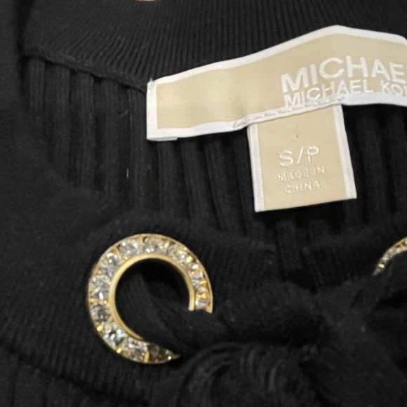 NEW💎Michael Kors Black Ribbed Crewneck Sweater ribbon bow Gold Logo Plaque smal - Picture 8 of 9